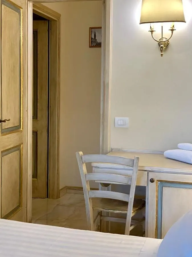Fifty Eight Suite Milan Duomo View 0*,  Italy
